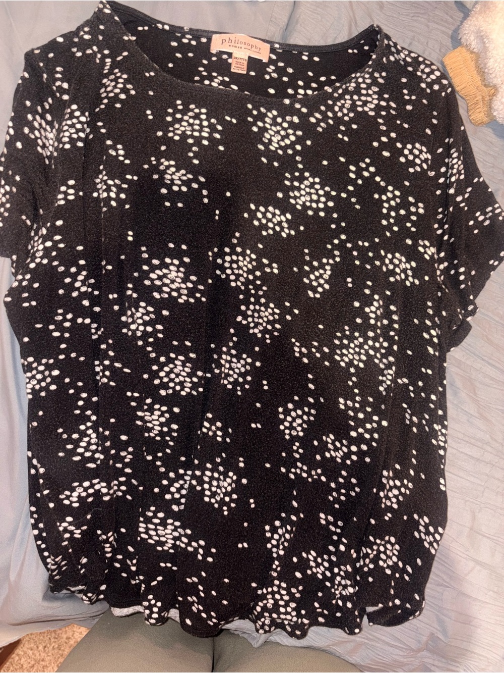 Philosophy Black White Dot Cluster Short Sleeve Blouse